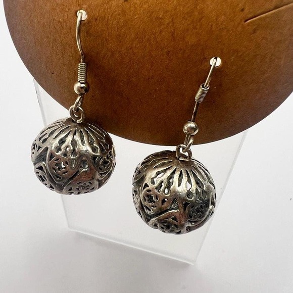 Silver Filigree Ball Dangle Earrings Short Drop Celtic Fairycore Boho Artisan - Picture 9 of 10